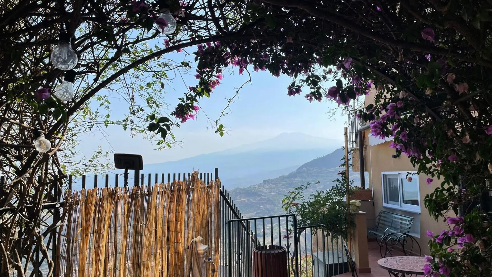 شقة Taormina On The Rock 0*,  إيطاليا